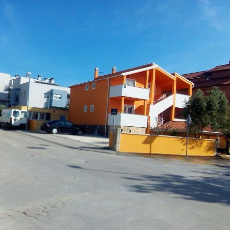 Apartments Batarilo Biograd Na Moru Luaran gambar