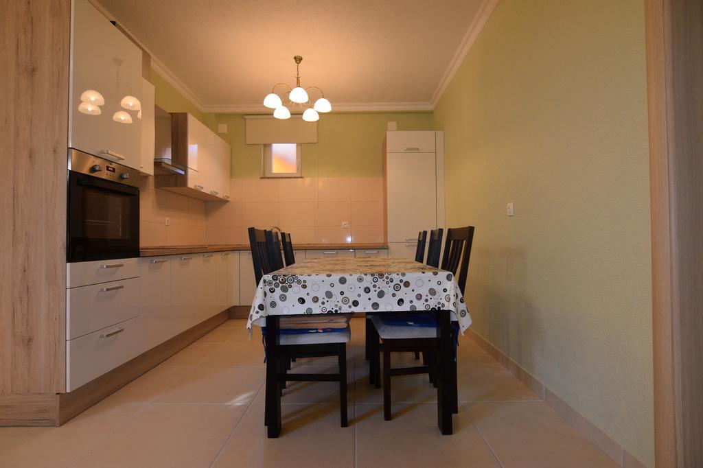 Apartments Batarilo Biograd Na Moru Luaran gambar