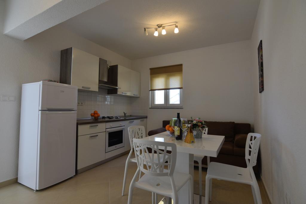 Apartments Batarilo Biograd Na Moru Luaran gambar