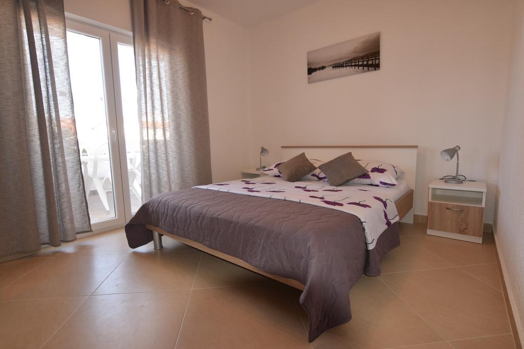 Apartments Batarilo Biograd Na Moru Luaran gambar